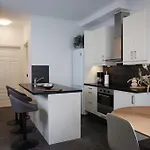 In The Heart Of Brosundet! Fully Equipped 3 Bed Ap Apartment Ålesund