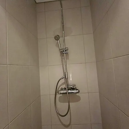 In The Heart Of Brosundet! Fully Equipped 3 Bed Ap 올레순