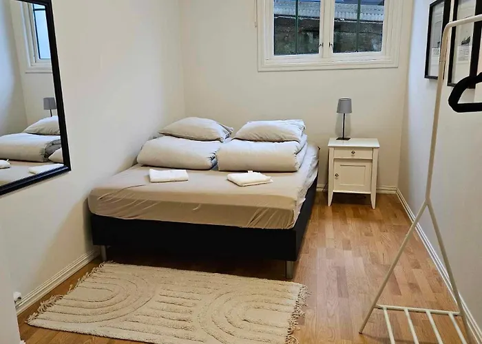 Apartment In The Heart Of Brosundet! Fully Equipped 3 Bed Ap *